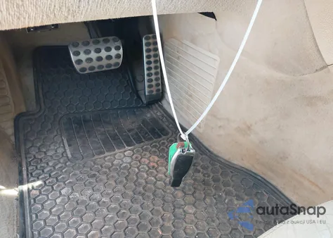 2008 Mercedes-Benz Clk 350 из США, поврежденный, VIN WDBTK56F08F238261